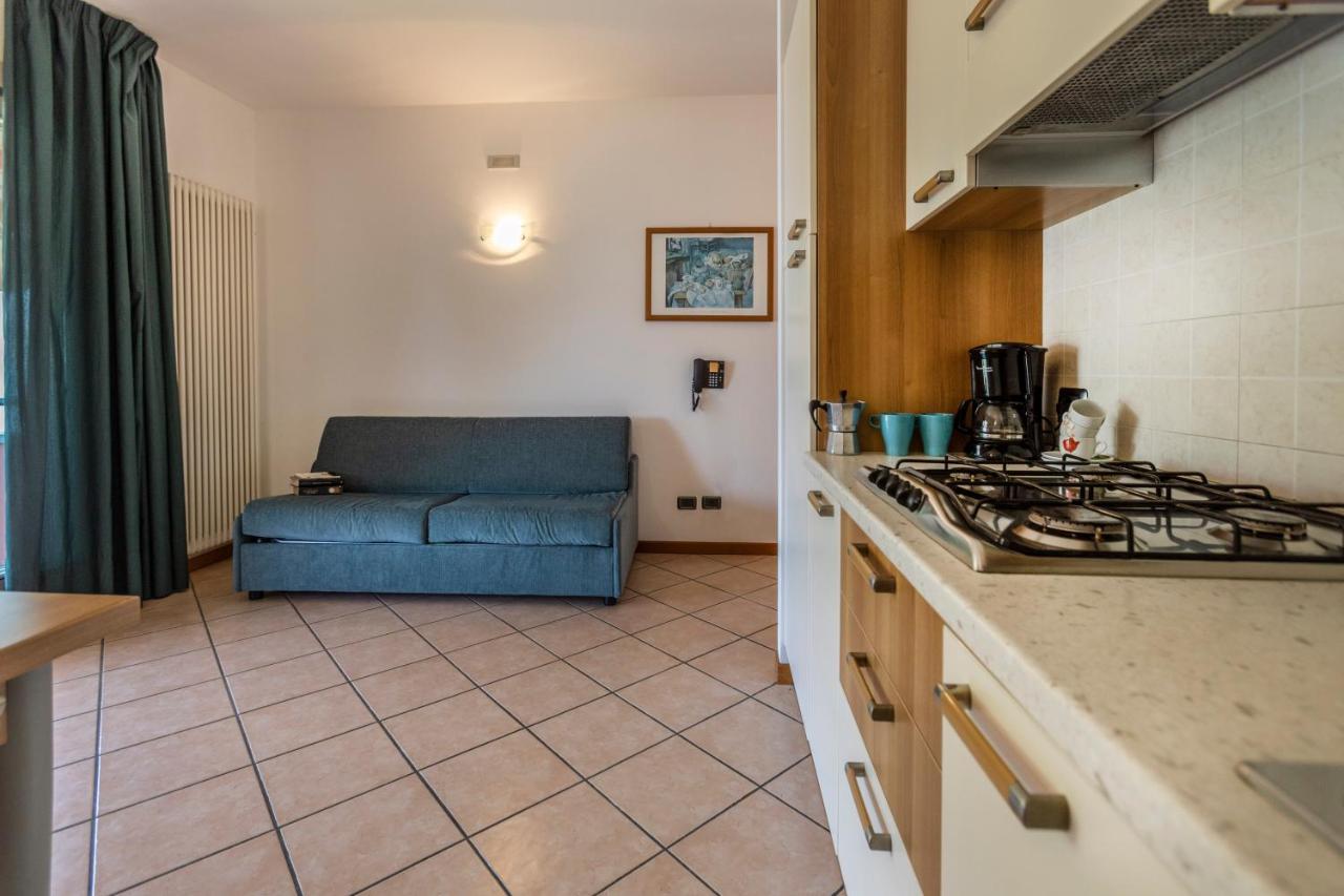 Residence Villa Al Lido Brenzone sul Garda Luaran gambar