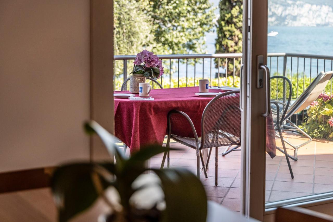 Residence Villa Al Lido Brenzone sul Garda Luaran gambar