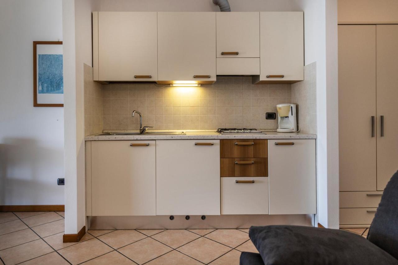 Residence Villa Al Lido Brenzone sul Garda Luaran gambar