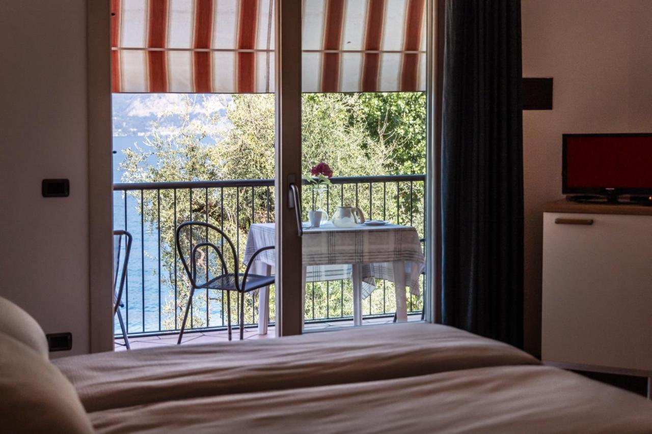 Residence Villa Al Lido Brenzone sul Garda Luaran gambar