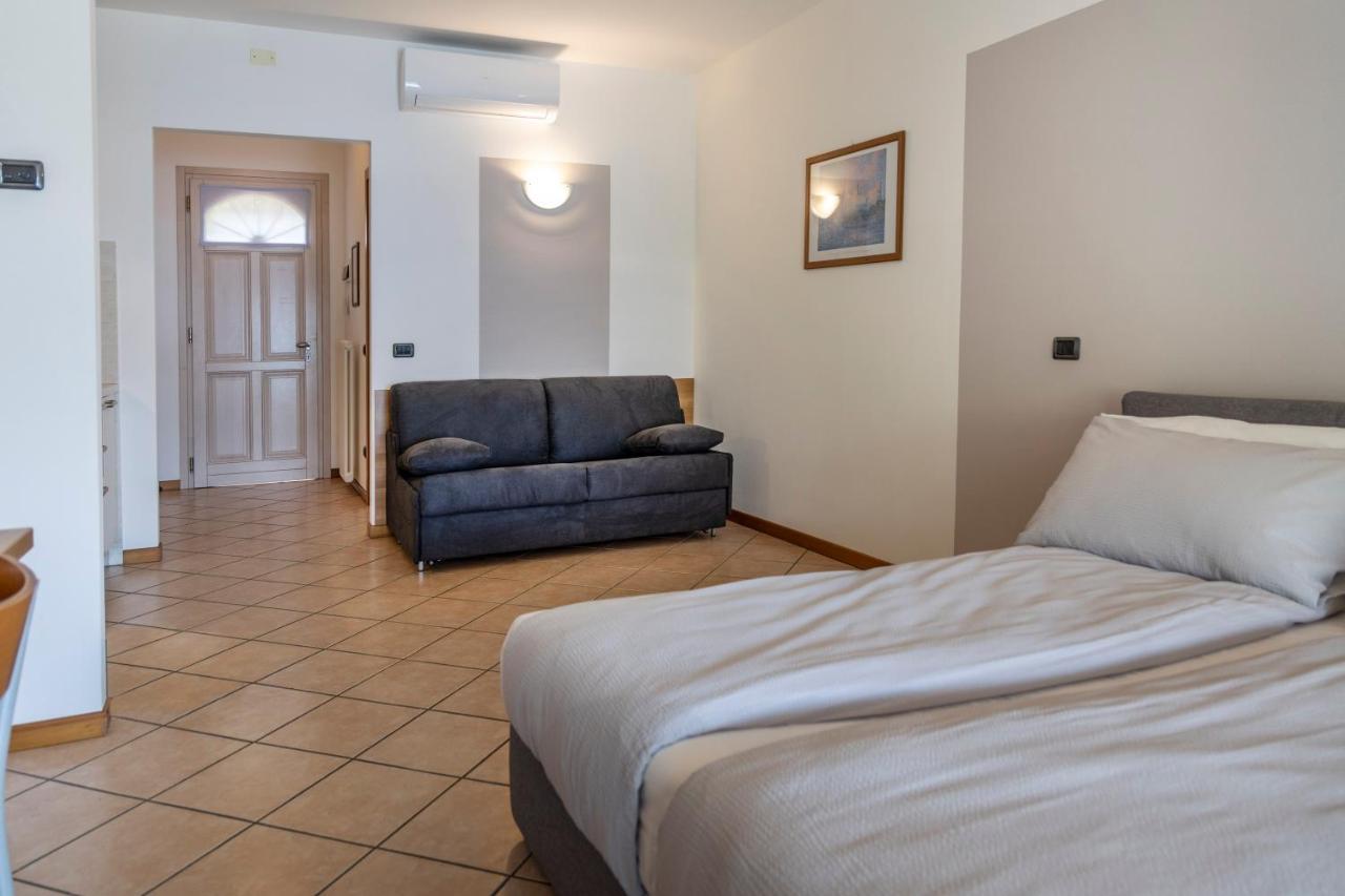 Residence Villa Al Lido Brenzone sul Garda Luaran gambar