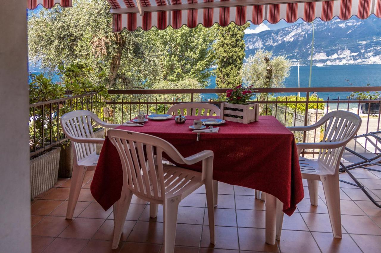 Residence Villa Al Lido Brenzone sul Garda Luaran gambar
