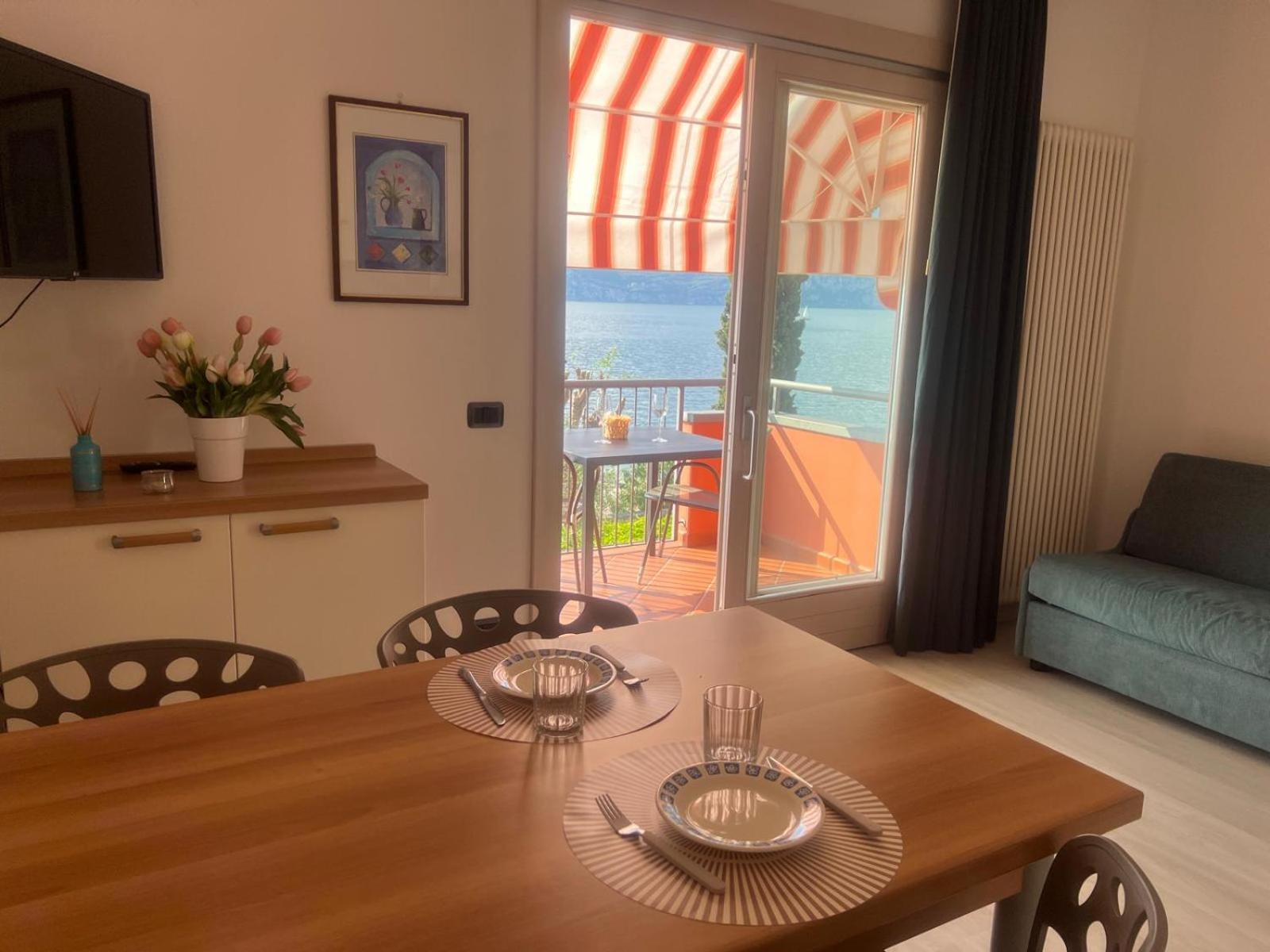 Residence Villa Al Lido Brenzone sul Garda Luaran gambar