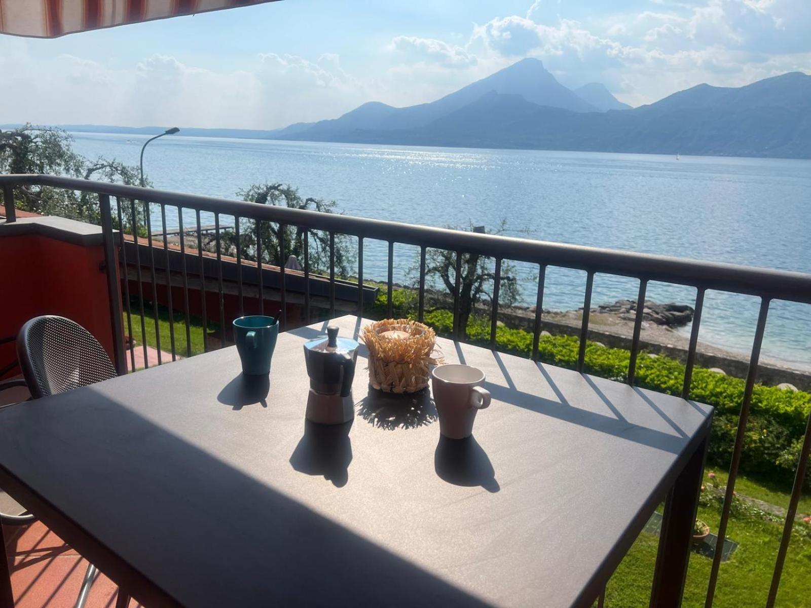 Residence Villa Al Lido Brenzone sul Garda Luaran gambar