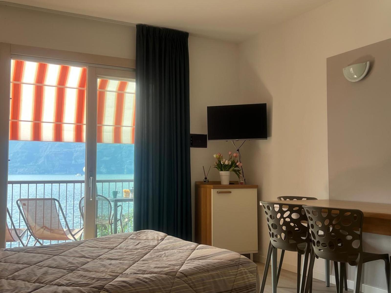 Residence Villa Al Lido Brenzone sul Garda Luaran gambar