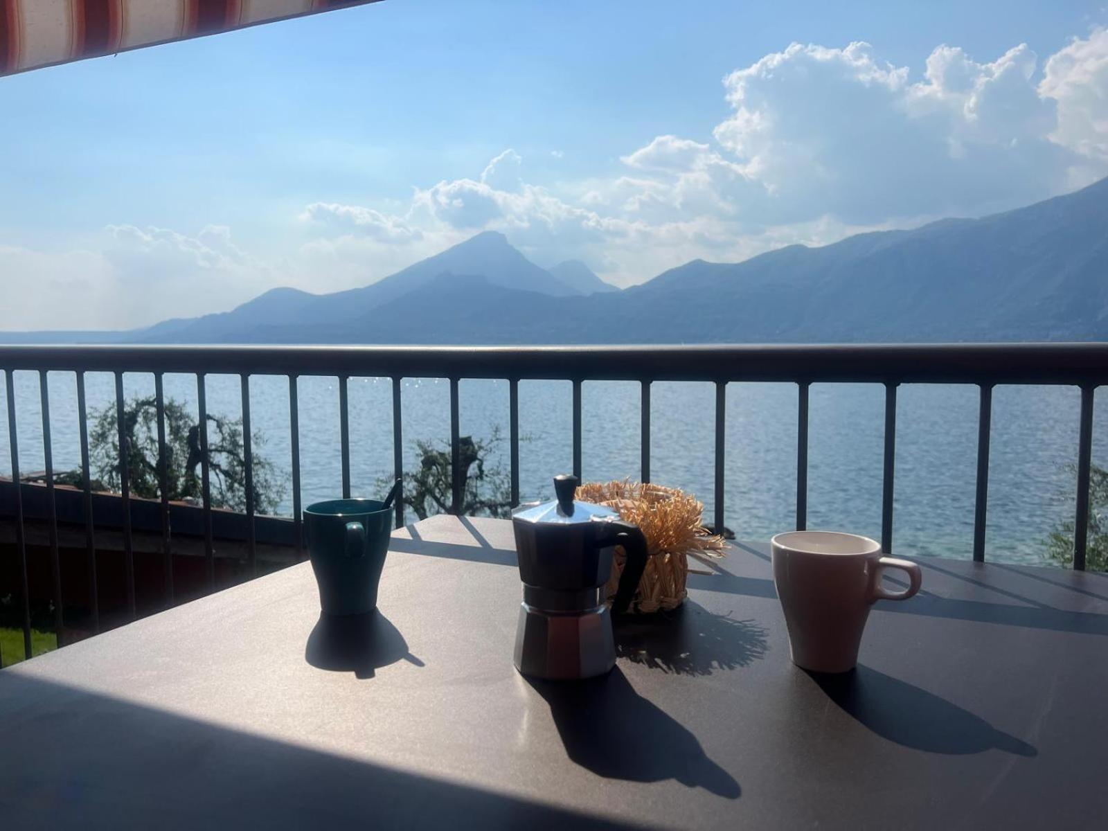 Residence Villa Al Lido Brenzone sul Garda Luaran gambar